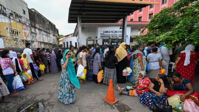 ඉන්ධන පෝලිම්