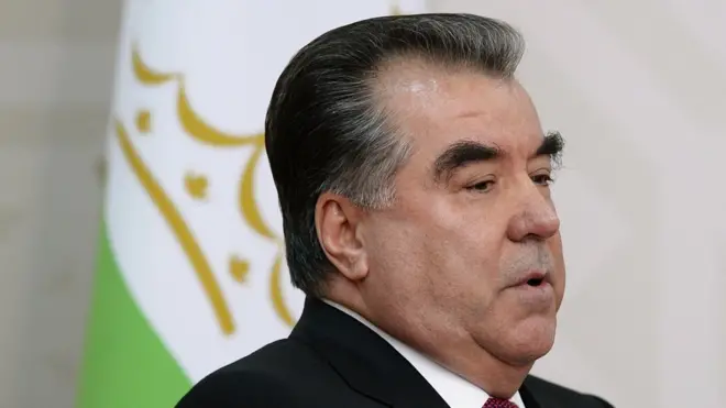 В "Радио Свобода" считают, что пострадали из-за того, что написали про новую работу дочери президента Таджикистана Эмомали Рахмона