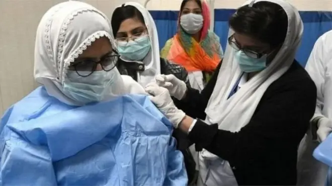 వ్యాక్సినేషన్