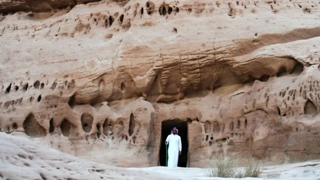 ال اولا