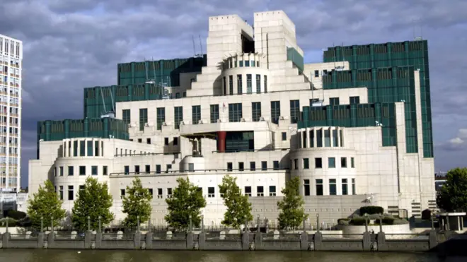 በለንደን የሚገኘው የኤምአይ6 መስሪያ ቤት ህንጻ