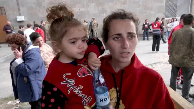 لاجئة من إقليم ناغورنو كاراباخ