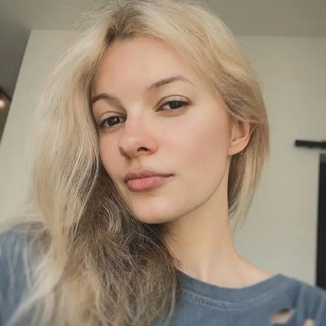 Ірина Заруцька, дівчина з білявим волоссям