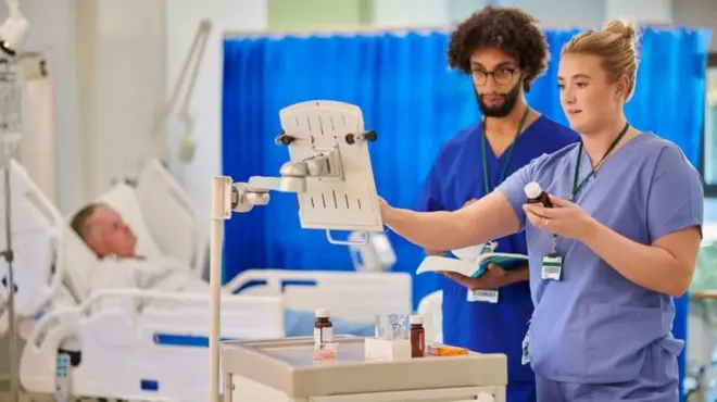 Kansarka xubinta taranka ragga