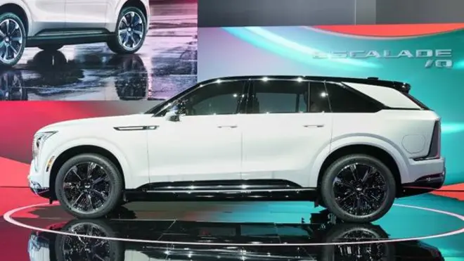 کادیلاک اسکلید IQ