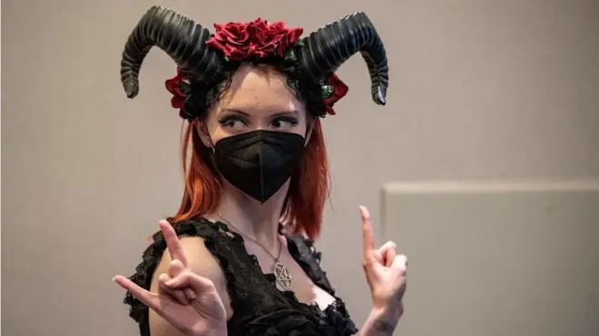 Mallattoolee warri Seexana waaqeessan agrsiisan keessaa