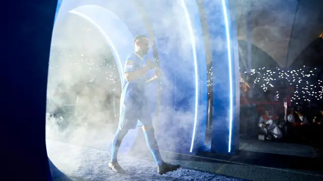 نیمار که با ۹۰ میلیون یورو از پاریسنژرمن به الهلال پیوست