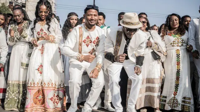 Namoota cidharratti sirbaa turan