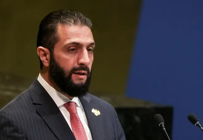 این اولین دیدار احمد شرع از واشنگتن و دومین سفر او به امریکا پس از سفر تاریخی‌اش به مقر ملل متحد در نیویارک در ماه سپتمبر است