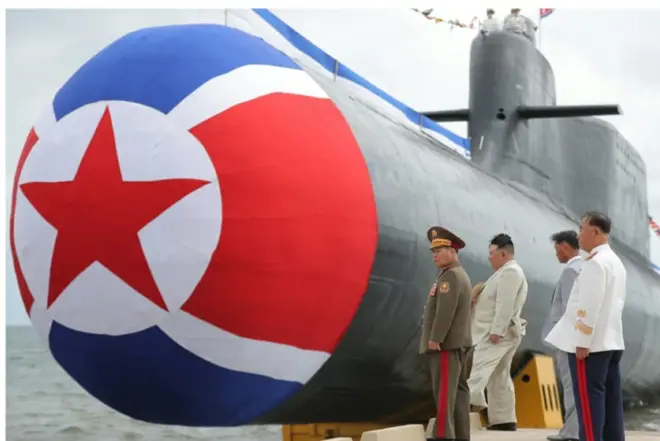 မြောက်ကိုရီးယားရဲ့ နျူကလီးယားလက်နက်တွေတင်ဆောင်ပစ်လွှတ်နိုင်တဲ့ ရေငုပ်သင်္ဘောရေချအခမ်းအနား