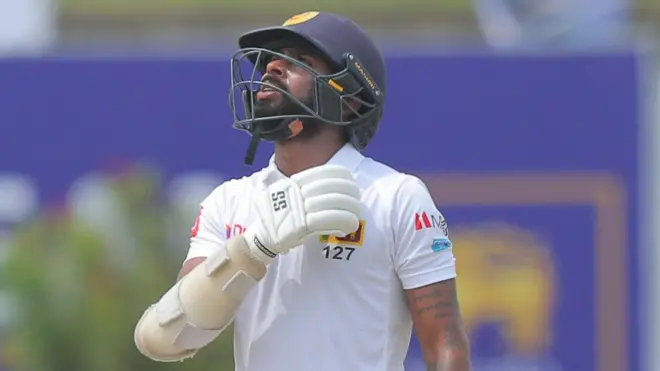 නිරෝෂන් දික්වැල්ල