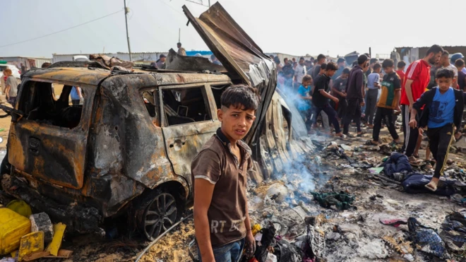 تقصي الحقائق: هل أصابت الضربة الإسرائيلية "منطقة آمنة" في رفح؟