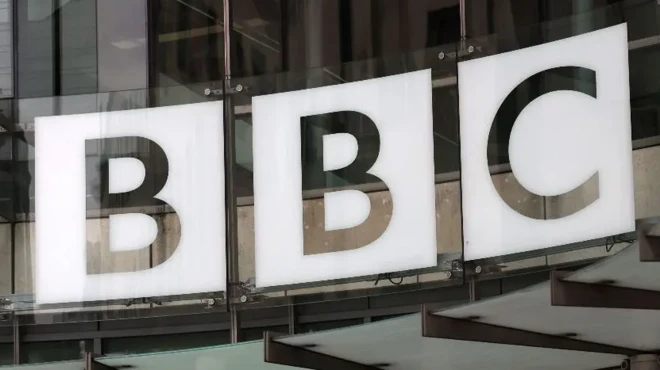 вход в здание Би-би-си