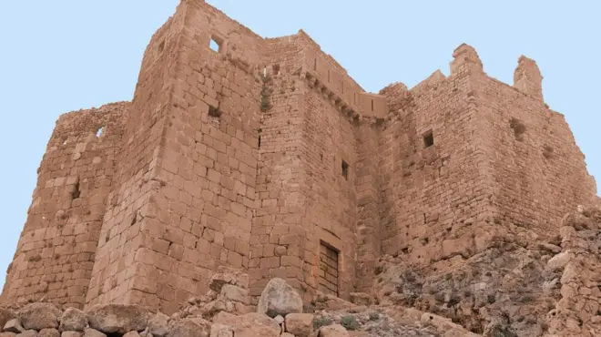 الإمارات الطموحة في مواجهة المغرب القوي والأردن يتحدى السعودية في نصف نهائي كأس العرب