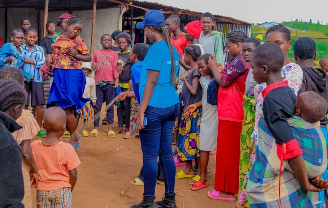 Abigeme barimwo gukina gusimba umugozi n'abandi barimwo kurorera 