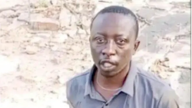 John Arum Azi ti wọn fiṣẹ tan wọ akata ajinigbe, ori ikunlẹ lo wa ninu aworan yii.