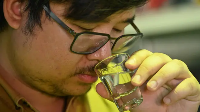 ทวีชัย ทองรอด ผู้ก่อตั้งโรงกลั่นสุรา "สังเวียน"