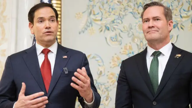 ဆော်ဒီအာရေဗျနိုင်ငံ ဂျက်ဒါးမြို့မှာ အင်္ဂါနေ့က တွေ့ဆုံ ဆွေးနွေးပွဲအပြီး သတင်းစာရှင်းလင်းပွဲလုပ်တဲ့ အမေရိကန်နိုင်ငံခြားရေးဝန်ကြီးနဲ့ အကြံပေး မိုက်ဝေါ့ဇ်