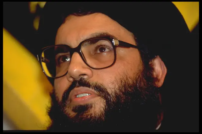 صورة لحسن نصر الله