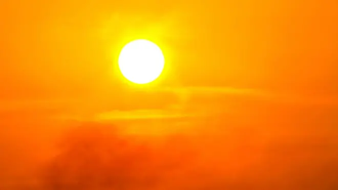 آفتاب سوزان