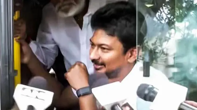 ఉదయనిధి స్టాలిన్ నిర్బంధం, త్రిష, విజయ్, డీఎంకే, టీవీకే