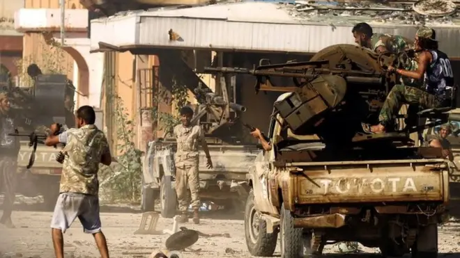 Подразделения Ливийской национальной армии генерала Хафтара - вполне боеспособная сила, но контролировать всю страну им все же не удается