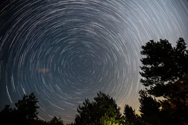 Kiša meteora na nebu