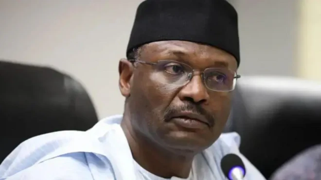 Alaga ajọ INEC, Ọjọgbọn Mahmood Yakubu