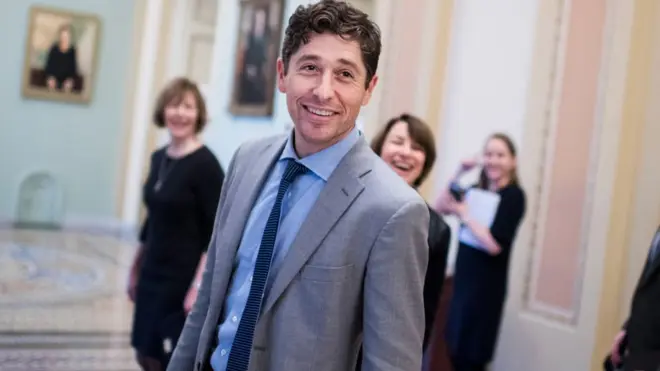Jacob Frey, le maire de Minneapolis, estime que cet accord n'est une victoire pour personne.