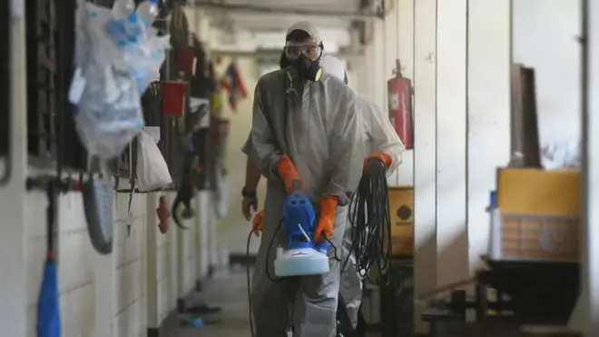 พ่นฆ่าเชื้อ