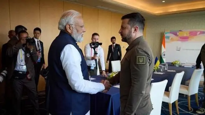 नरेंद्र मोदी आणि वोलोदिमीर झेलेन्स्की