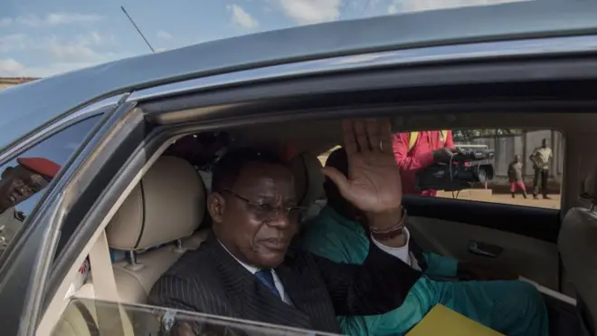 Le leader du MRC Maurice Kamto à sa sortie de prison le 5 octobre