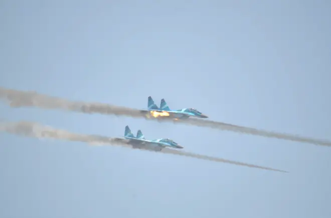 မြန်မာစစ်တပ်ကပိုင်ဆိုင်တဲ့ တိုက်လေယာဉ် နှစ်စင်း