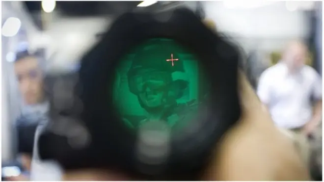 معرض في تل أبيب