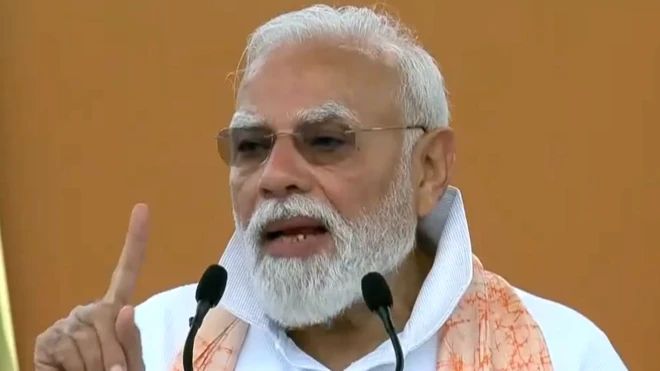 नरेंद्र मोदी
