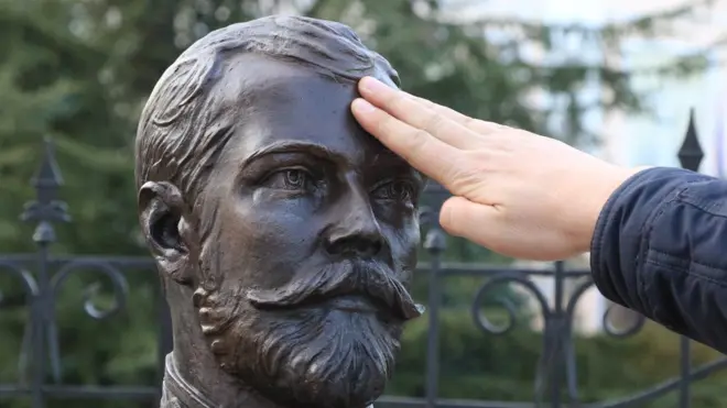 Николай II канонизирован как православный святой