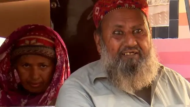 मुख़्तार अपनी बेग़म शाहीन के साथ