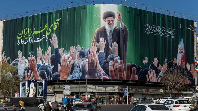 علی خامنه ای