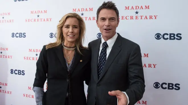 เทีย เลโอนี และ ทิม ดาลี รับบท เอลิซาเบธ และเฮนรี ใน Madam Secretary