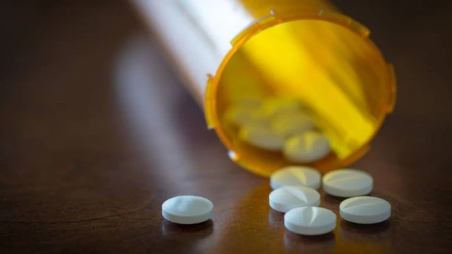 ในขณะที่ยังไม่มีผลทดสอบยืนยัน คนทั่วไปไม่ควรเสี่ยงไปซื้อยาที่เชื่อว่าป้องกันโควิด-19 มาใช้เอง