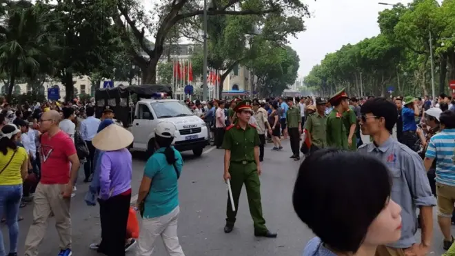 Biểu tình tại Hà Nội hôm 10,/6