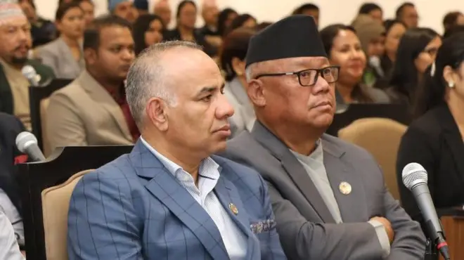 मोहन आचार्य र भीष्मराज आङ्देम्बे