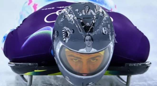 Гераскевич у шоломі 