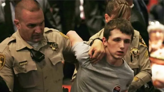 مائیکل سینڈفورڈ کی والدہ کا کہنا ہے کہ وہ اپنے کیے پر شرمندہ ہیں۔