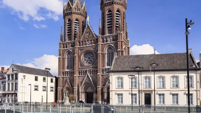 حکام کا کہنا ہے کہ یہ پورن فلم اگرچہ جارحانہ عمل ہے لیکن ملک میں اب توہینِ مذہب کا کوئی قانون نہیں ہے