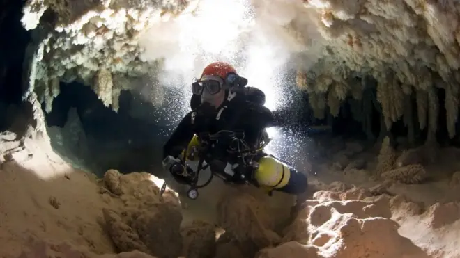 ถ้ำใต้น้ำที่กว้างใหญ่ซับซ้อนเหมือนเขาวงกต มีทั้งอันตรายและมีเสน่ห์ชวนให้หลงใหล