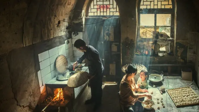 家庭美食（家的味道）2016年10月4日拍於山西黎城一個陽光和煦的日子，一個其樂融融的幸福之家