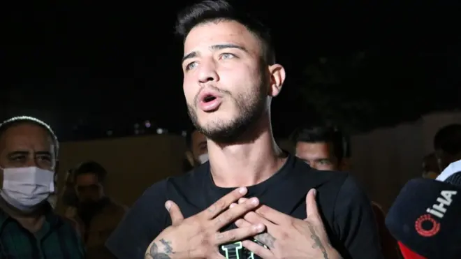 Ümitcan Uygun, annesinin cansız bedeninin bulunduğu yerde kameralara konuştu