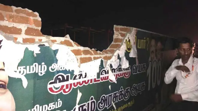 Zid koji je avion zakačio prilikom poletanja