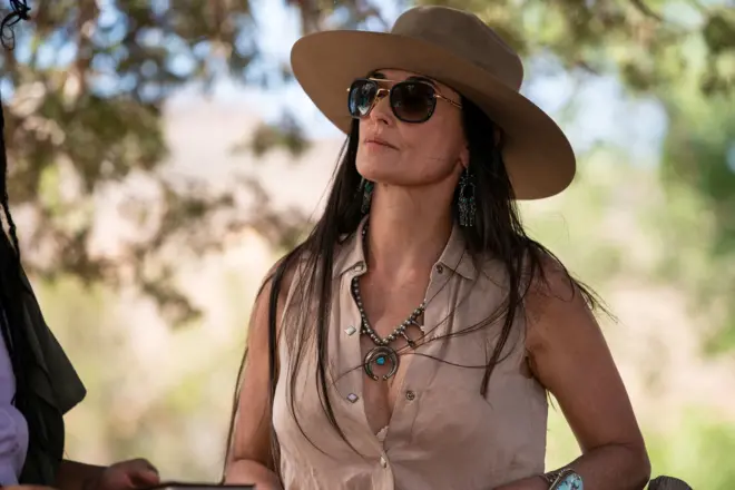 Демі Мур у серіалі "Землевласник"